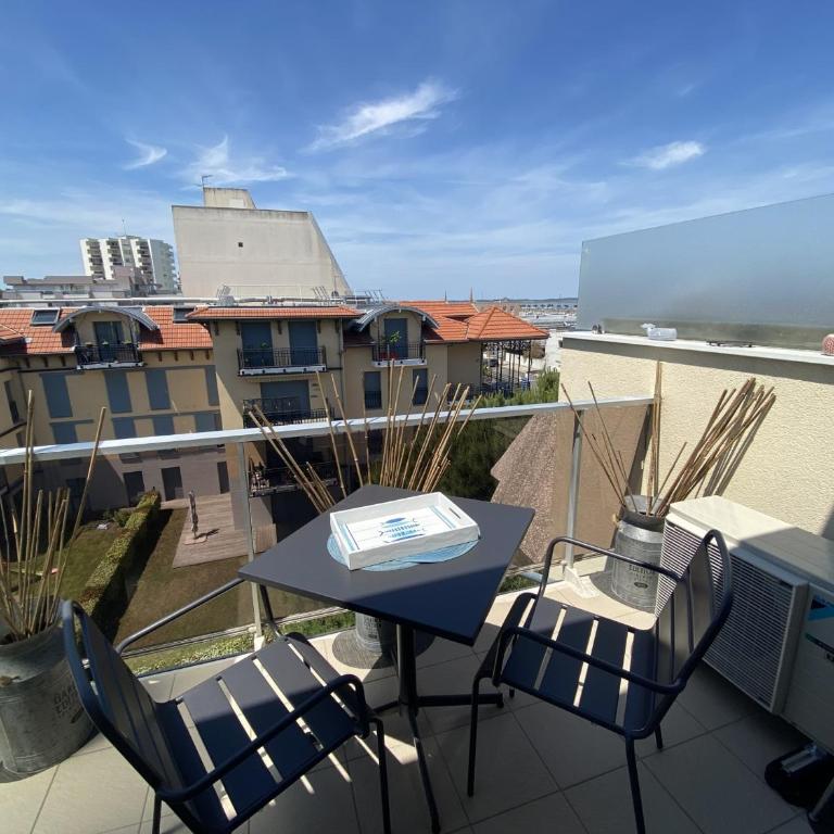 Studio rénové avec clim et wifi au port de l'Aiguillon pour 2 - FR-1-474-214 - Appartement - 10