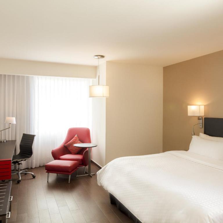 Fiesta Inn Express Monterrey Centro - Superior King Room - 2