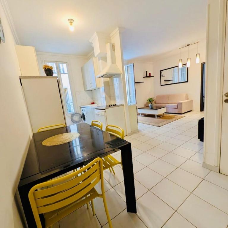 2 Pièces en étage au Centre-ville de Nice - Appartement 1 Chambre - 2