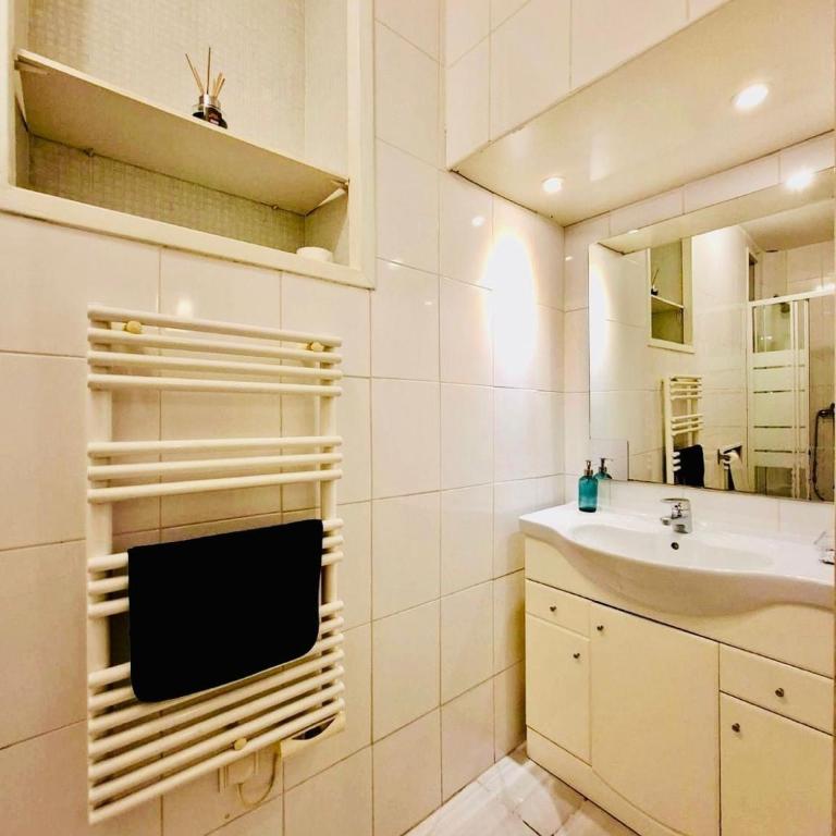2 Pièces en étage au Centre-ville de Nice - Appartement 1 Chambre - 11