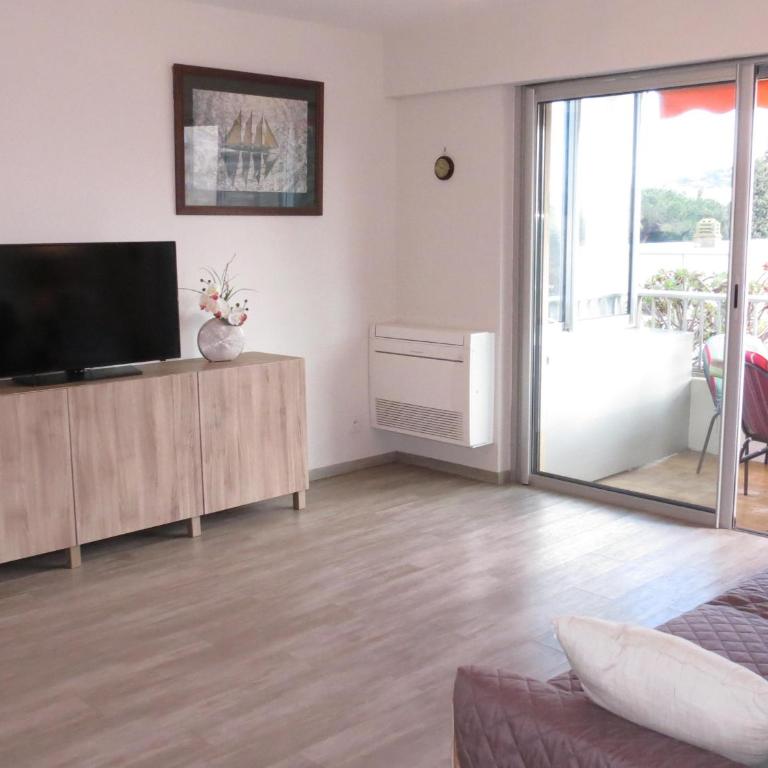 Appartement 2 pièces climatisé avec parking et piscine à Sainte-Maxime - FR-1-780-63 - Apartment - 3