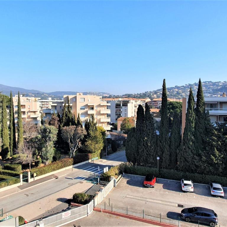 Studio à Sainte-Maxime avec parking, balcon, animaux admis - FR-1-780-37 - Apartment - 7