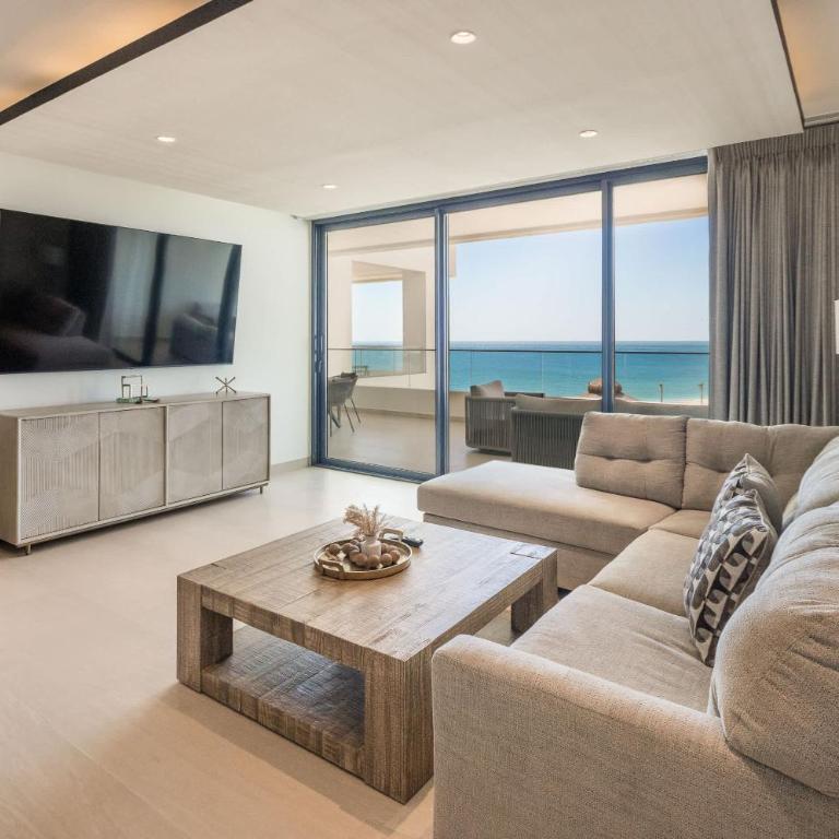 Beachfront Elegance at Las Palomas - Apartamento - 4
