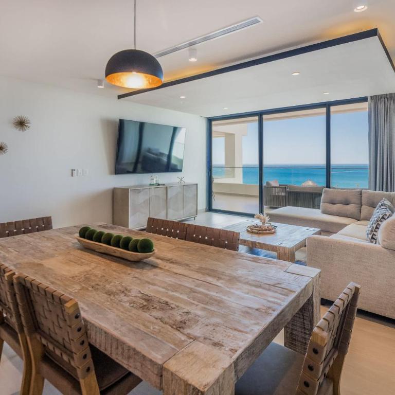 Beachfront Elegance at Las Palomas - Apartamento - 12