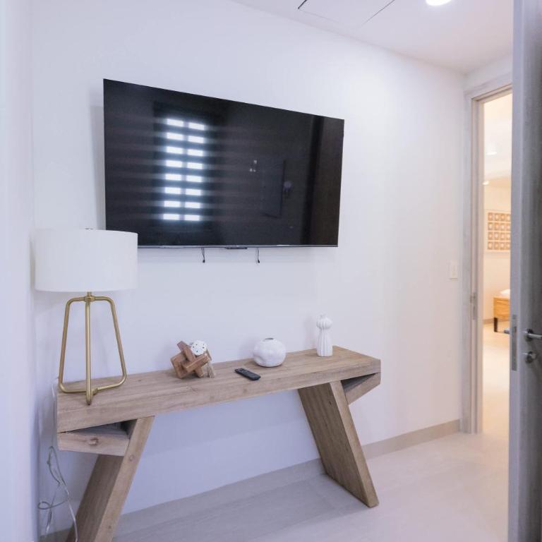 Beachfront Elegance at Las Palomas - Apartamento - 64