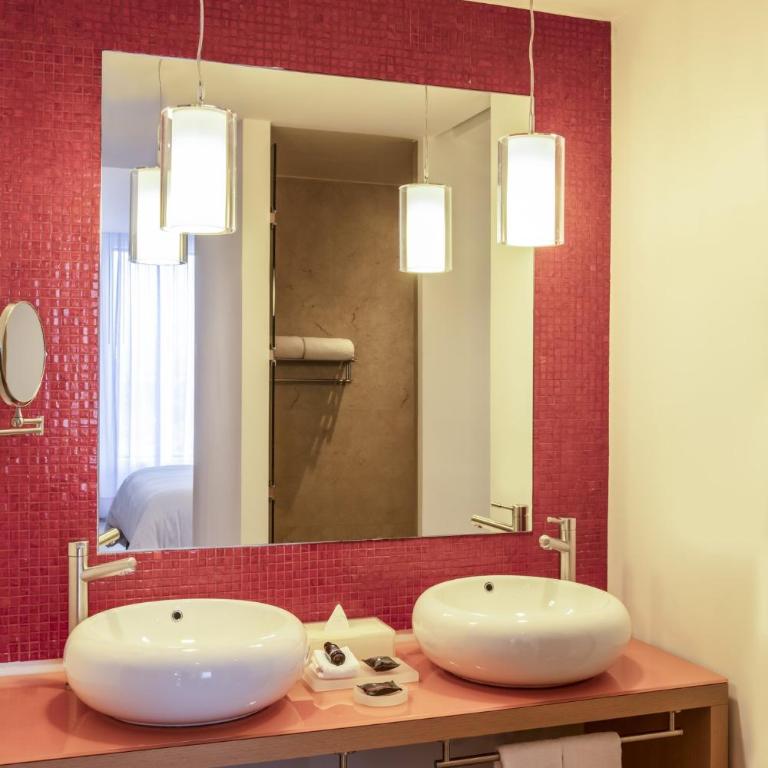 Fiesta Inn Parque Puebla - Habitación Superior con cama extragrande - 8