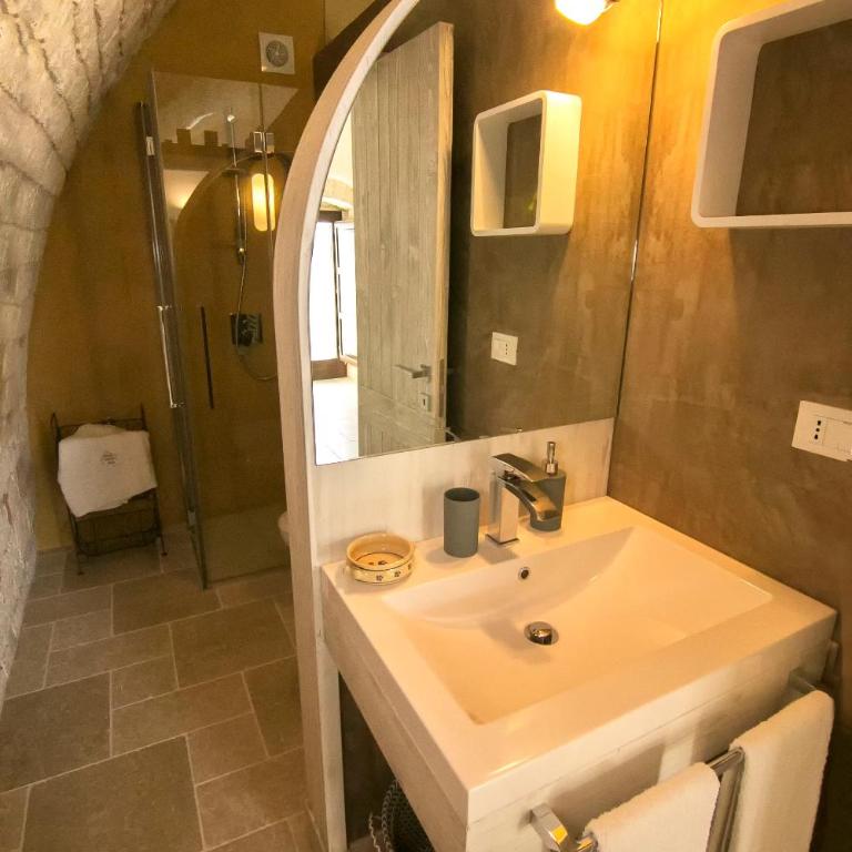 Dimora Lumi - Apartment with Terrace - 11