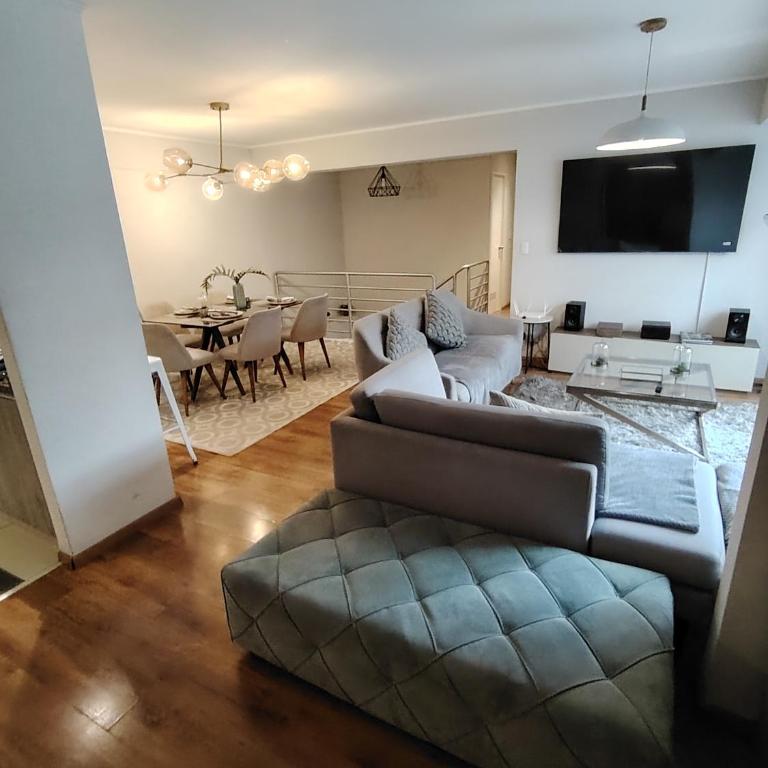 PENTHOUSE DÚPLEX piso1 único c PISCINA PRIVADA MIRAFLORES P República 5655 - Apartment - 64