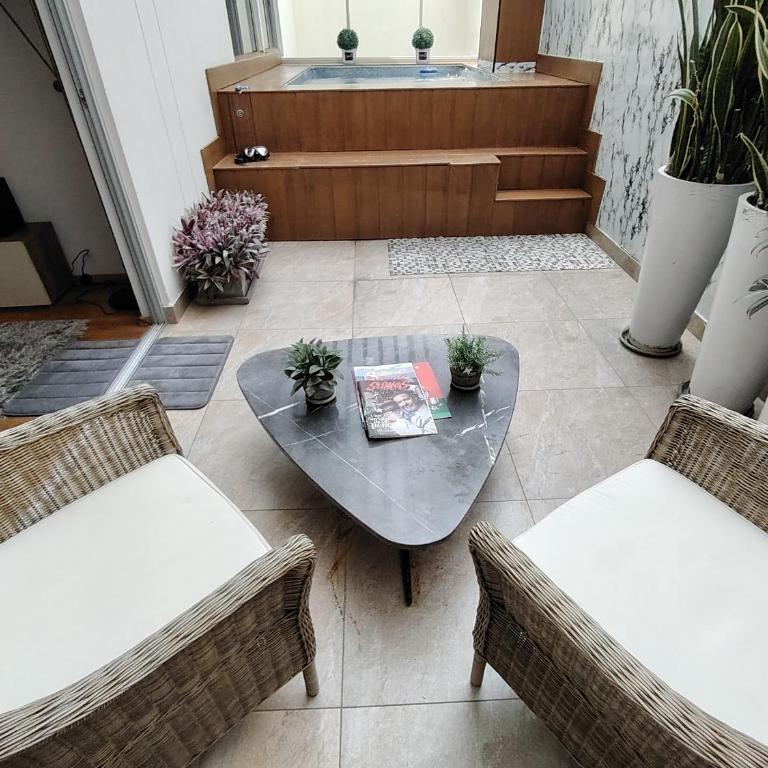PENTHOUSE DÚPLEX piso1 único c PISCINA PRIVADA MIRAFLORES P República 5655 - Apartment - 82
