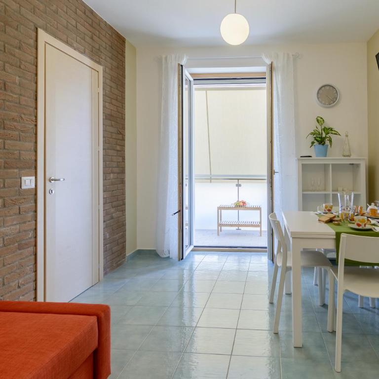 Greco b&b - Camera Familiare con Vista Mare Laterale - 1
