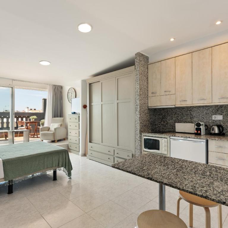 Andreas Apartments - Suite - 7