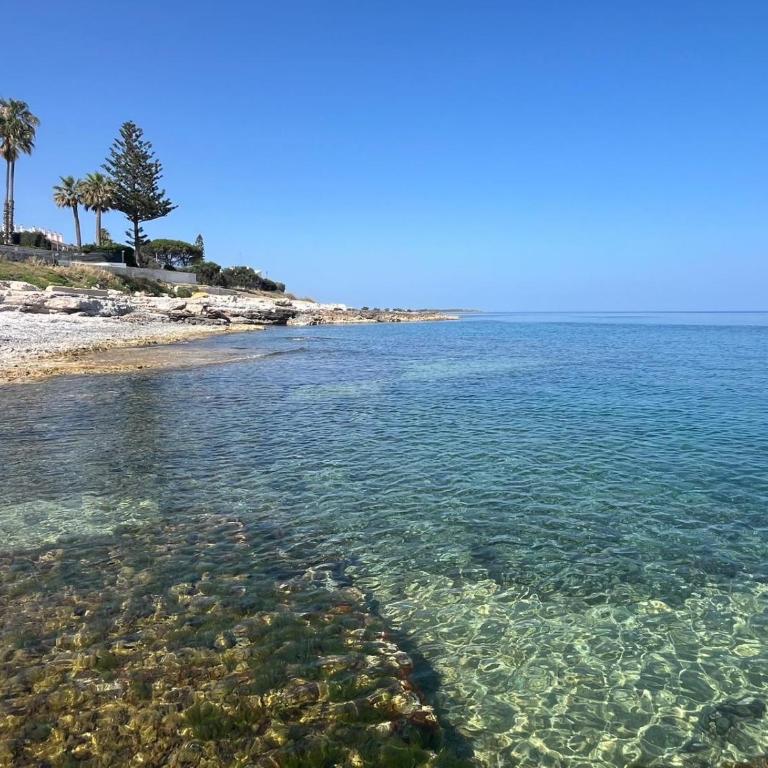 Villetta Fronte Mare con Giardino Privato - One-Bedroom House - 13