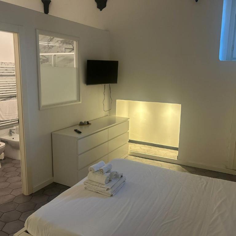 Affittacamere Archivolto del Teatro - Habitación Superior con cama extragrande - 3