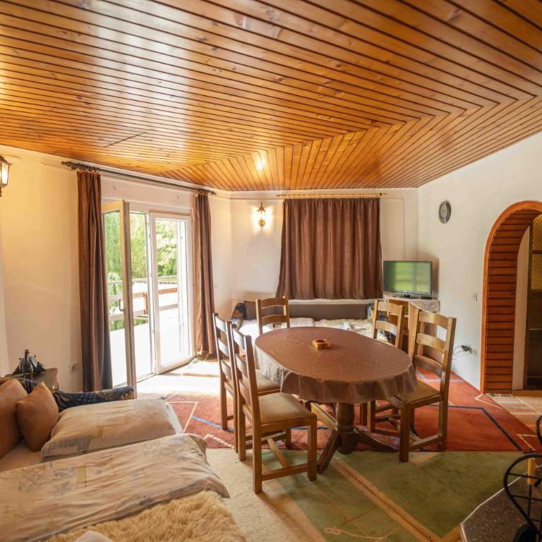 Borovac mountain escape - Two-Bedroom House - 7