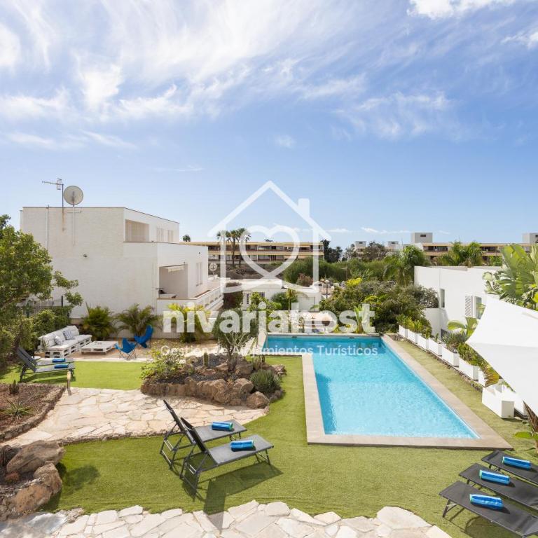 Private Pool Villa, Bellavista by Nivariahost - Villa - 37