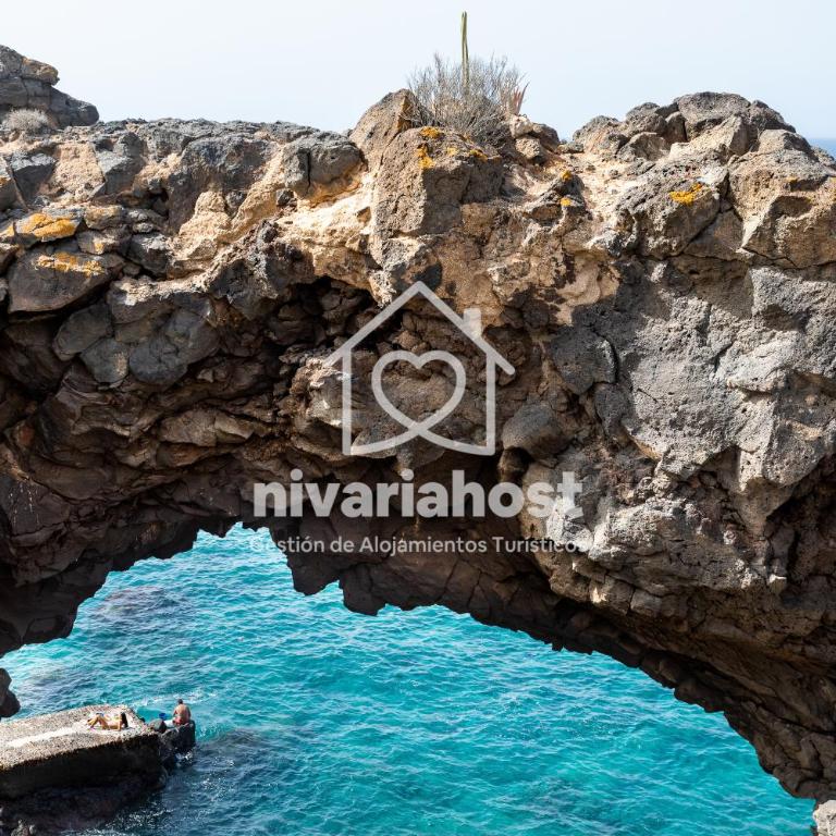 Private Pool Villa, Bellavista by Nivariahost - Villa - 42