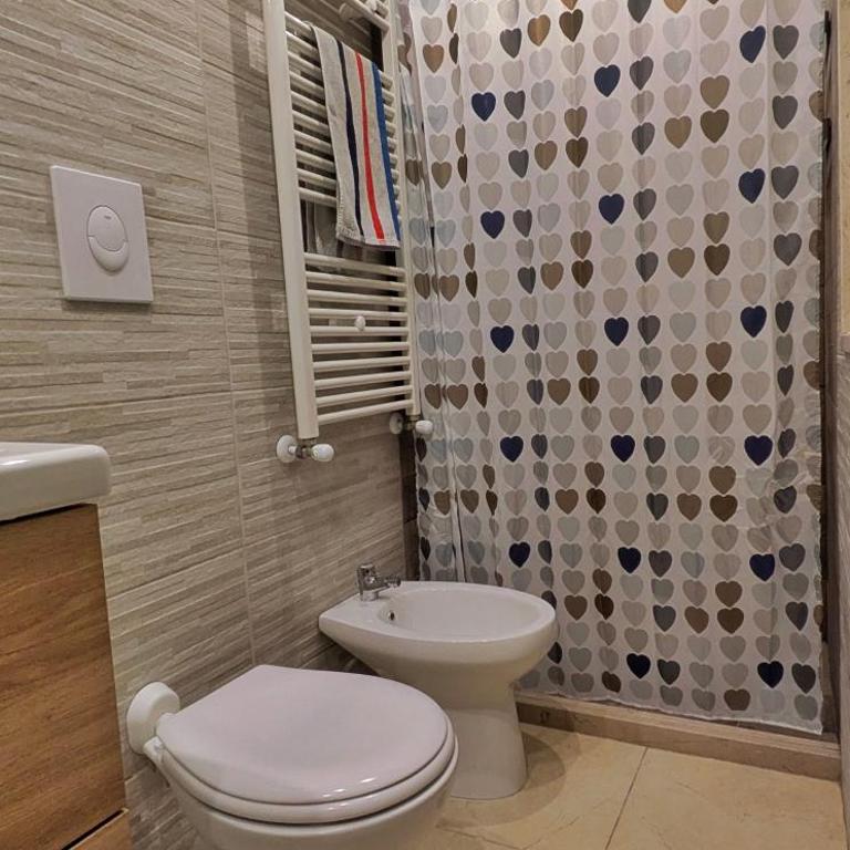 Eagle & Dolphin Holiday Home - Two-Bedroom Apartment - 12