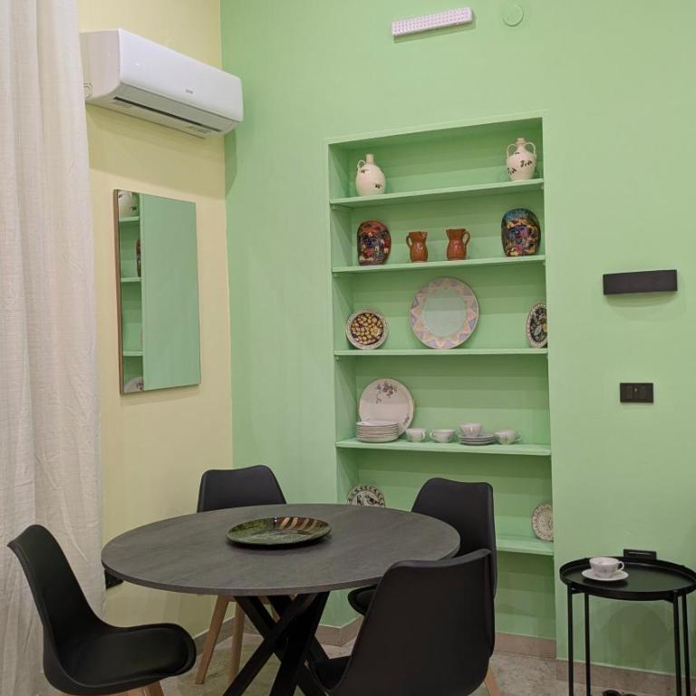Eagle & Dolphin Holiday Home - Two-Bedroom Apartment - 22