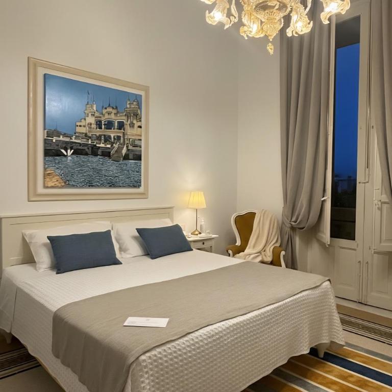 MaisonNouveau - Triple Room with Bathroom - 6