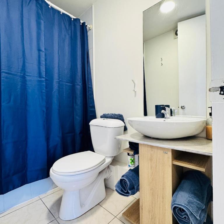 Moderno 3 dormitorios, cerca Movistar arena, Estadio Nacional, Fantasilandia, parking arriendo diario, cocina completa - Three-Bedroom Apartment - 18