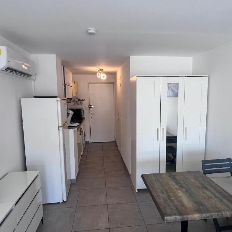Les Appartements De Lina - Studio West City - Self Check-In - One-Bedroom Apartment - 2
