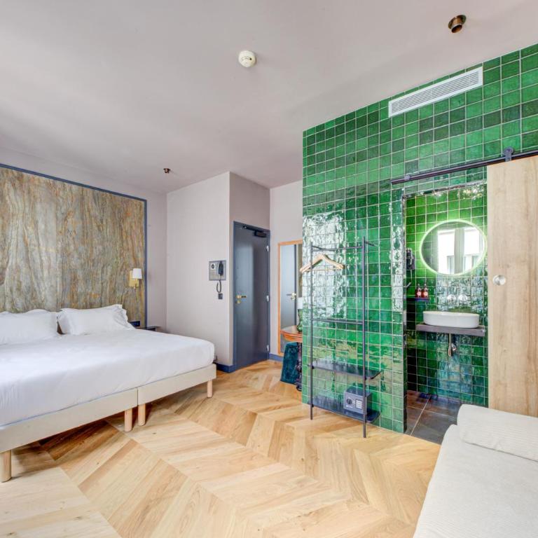 Hôtel Maât Batignolles - Camera Tripla Classic - 18