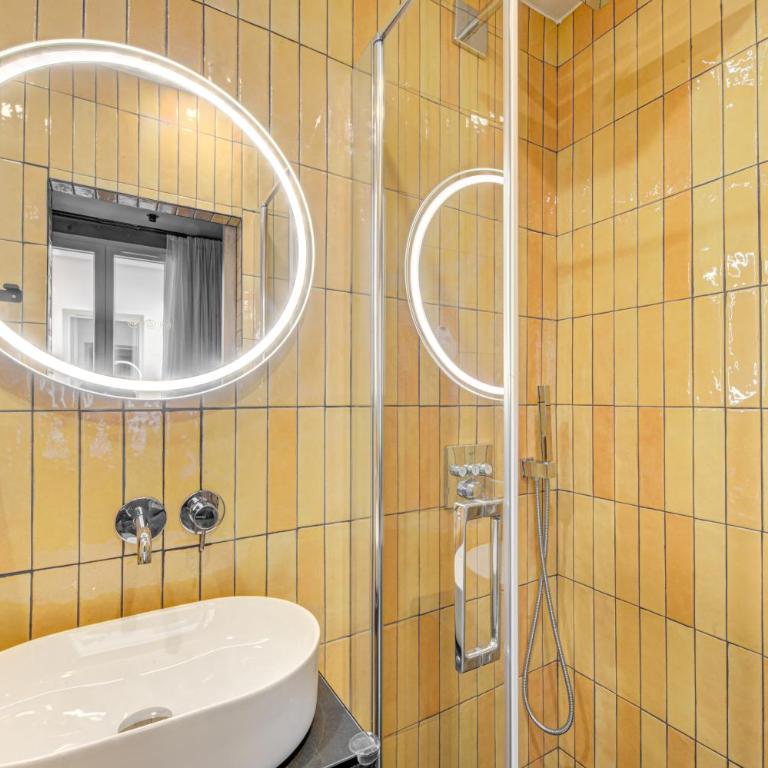Hôtel Maât Batignolles - Camera Tripla Classic - 28