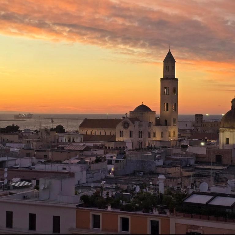 Tra il Borgo Antico e il Mare - Appartamento con 2 Camere da Letto e Vista Mare - 2