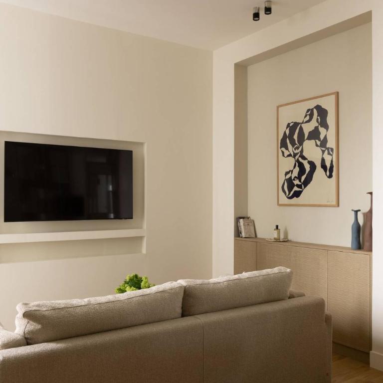 Luxurious Residence Saint Honore by onefinestay - One-Bedroom Apartment 2 - 23