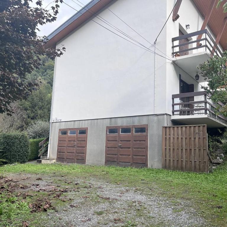 Charmant Appartement avec Cheminée à Cauterets - Animaux admis, Parking et Terrasse - FR-1-812-18 - Apartment - 3