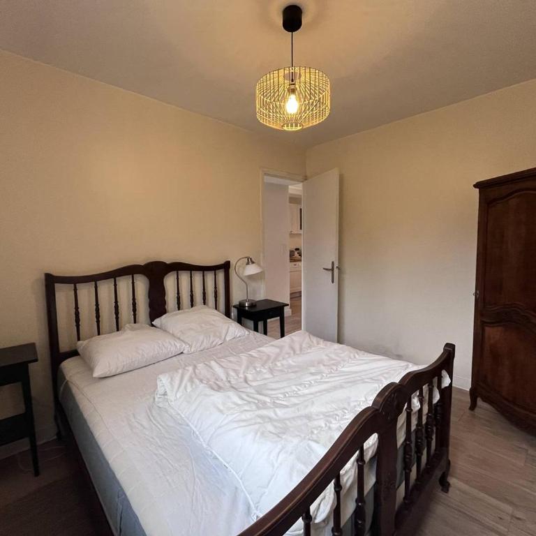 Charmant Appartement avec Cheminée à Cauterets - Animaux admis, Parking et Terrasse - FR-1-812-18 - Apartment - 7
