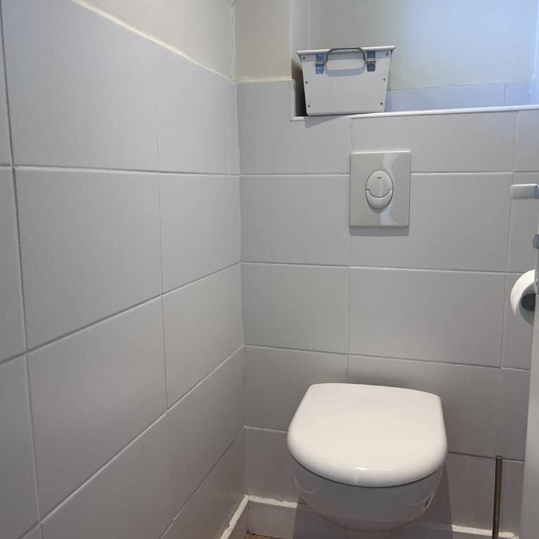 Charmant Appartement avec Cheminée à Cauterets - Animaux admis, Parking et Terrasse - FR-1-812-18 - Apartment - 9