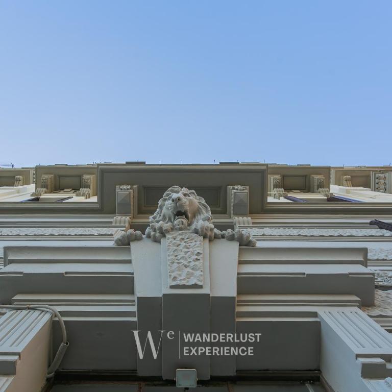 Wanderlust Experience Deco House - Appartamento con 2 Camere da Letto e Balcone - 44