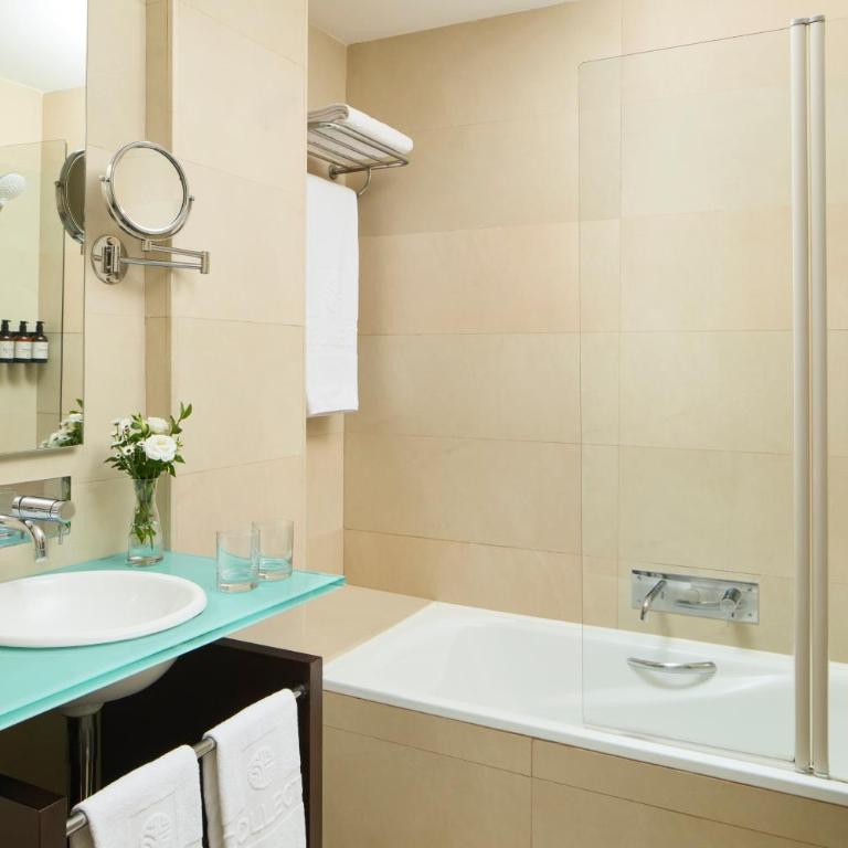 NH Collection Sevilla - Habitación Doble Superior - 1 o 2 camas - 5