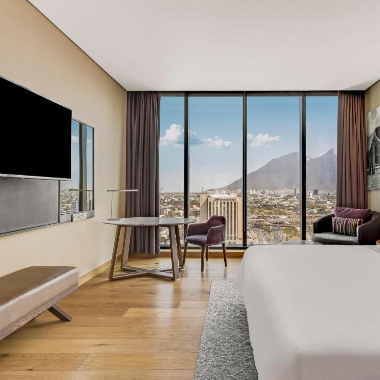 Fiesta Americana Monterrey Pabellón M. - Habitación Fiesta Club - Cama extragrande - 3