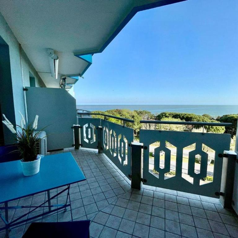 Beachfront flat with sea view - Appartamento - 1