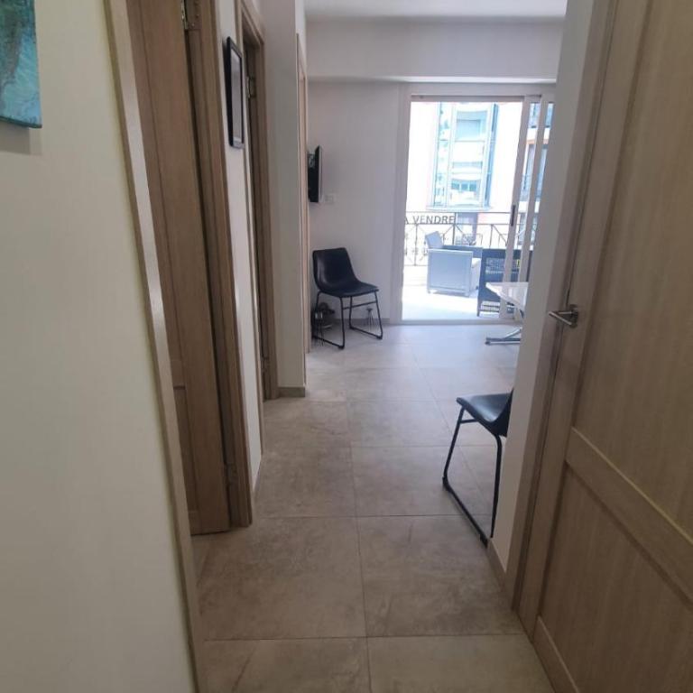 Cannes, 3 pièces proche Croisette - Apartment mit 2 Schlafzimmern, Terrasse und Meerblick - 11