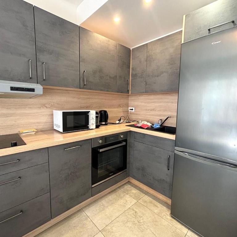 Cannes, 3 pièces proche Croisette - Apartment mit 2 Schlafzimmern, Terrasse und Meerblick - 5