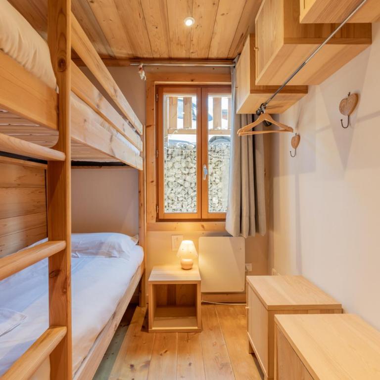 Gentianes Chalet - Snow and Trek - Morzine - Three-Bedroom Apartment with Mountain View - 14