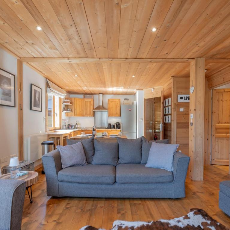 Gentianes Chalet - Snow and Trek - Morzine - Three-Bedroom Apartment with Mountain View - 48