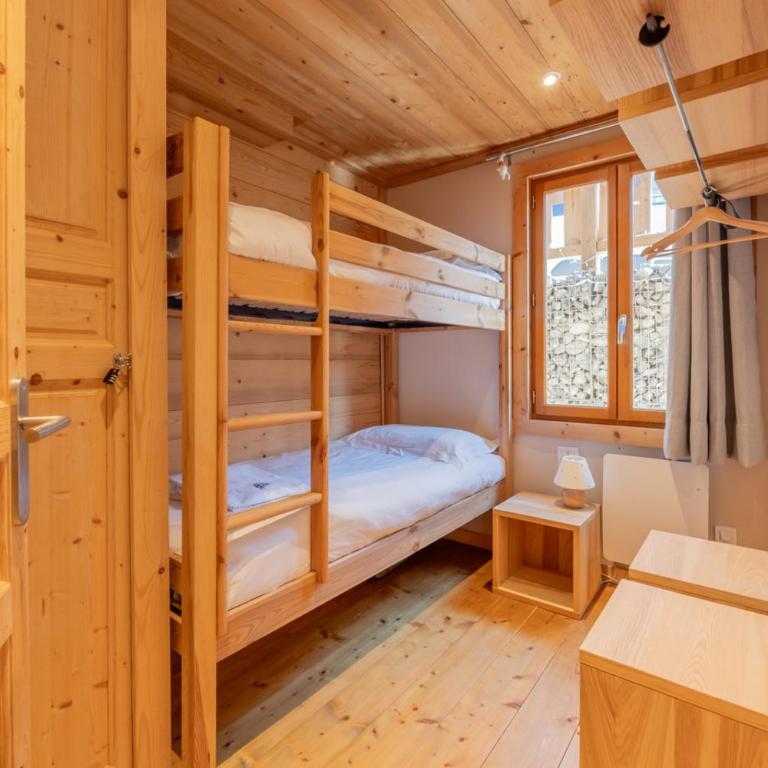 Gentianes Chalet - Snow and Trek - Morzine - Three-Bedroom Apartment with Mountain View - 43