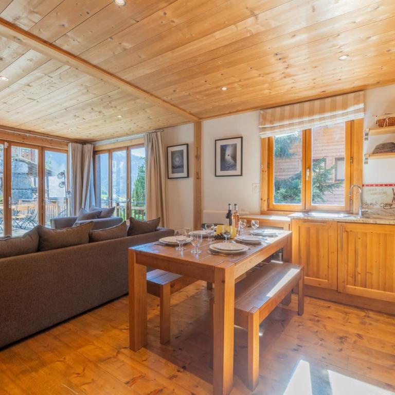 Gentianes Chalet - Snow and Trek - Morzine - Three-Bedroom Apartment with Mountain View - 5