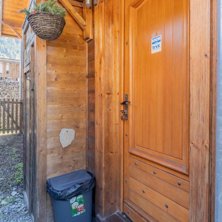 Gentianes Chalet - Snow and Trek - Morzine - Three-Bedroom Apartment with Mountain View - 24