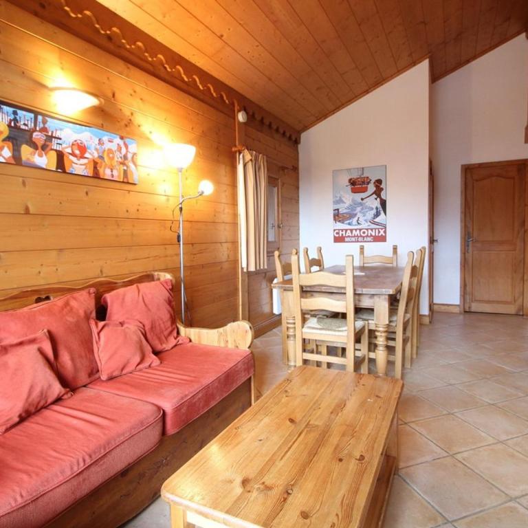 Chalet 4 pièces + mezzanine, 8 pers, WiFi, parking, proche spa, arrêt ski-bus - FR-1-572-112 - Apartment (8 Adults) - 1