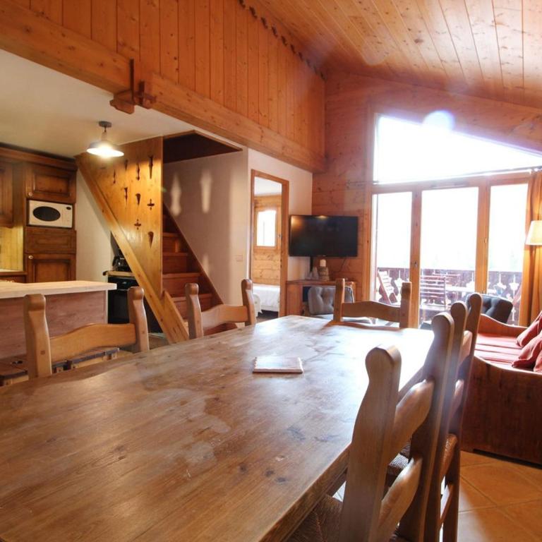 Chalet 4 pièces + mezzanine, 8 pers, WiFi, parking, proche spa, arrêt ski-bus - FR-1-572-112 - Apartment (8 Adults) - 3