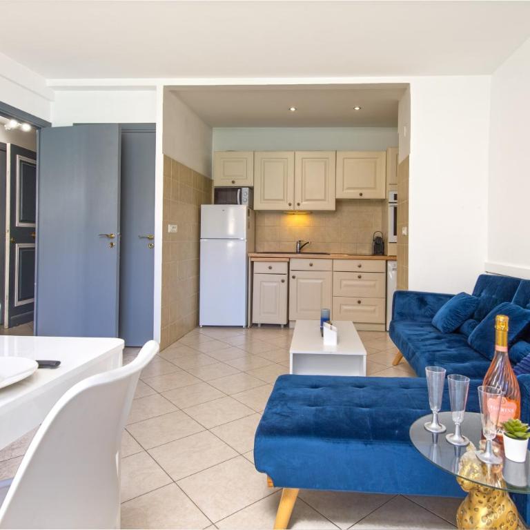 Appartement 2 pièces avec balcons, parking extérieur - Apartamento de 1 dormitorio - 2