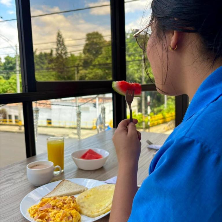 Hotel Casa 10 - Habitación Familiar Clásica - 5