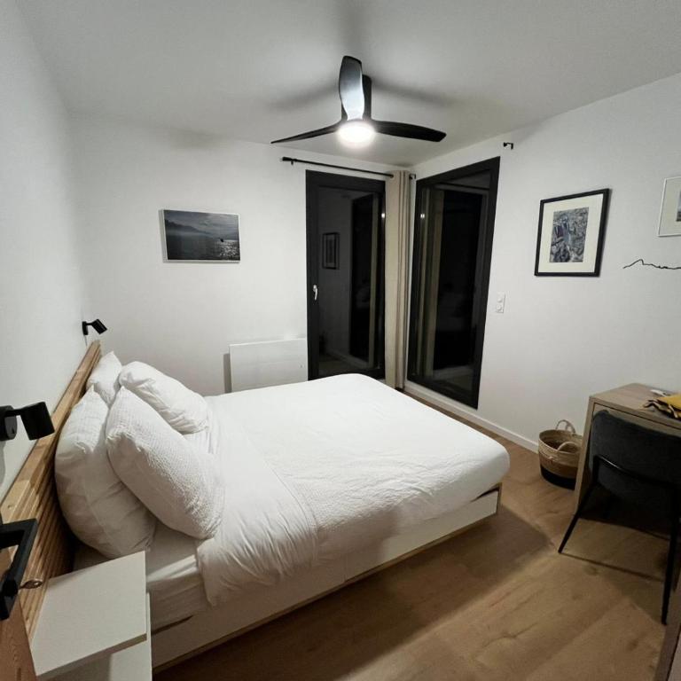 La Dame du Lac à Sevrier - Doppelzimmer mit Gemeinschaftsbad - 9