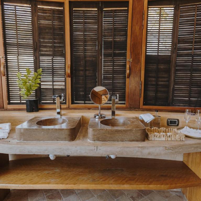 Villa Romana Boutique Hotel - Deluxe Double or Twin Room with Sea View - 5
