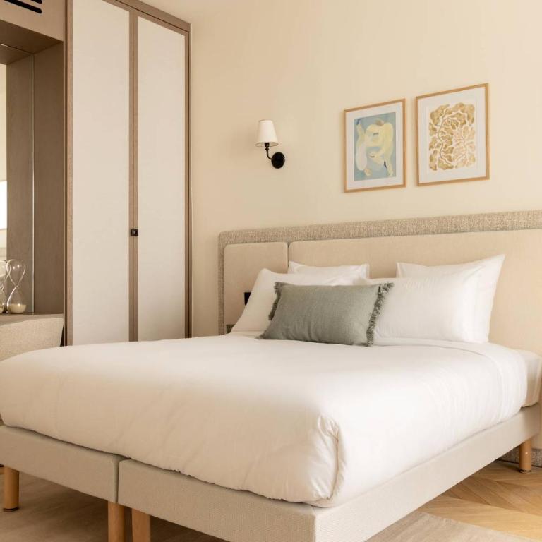 Luxurious Residence Saint Honore by onefinestay - Two-Bedroom Apartment - 18